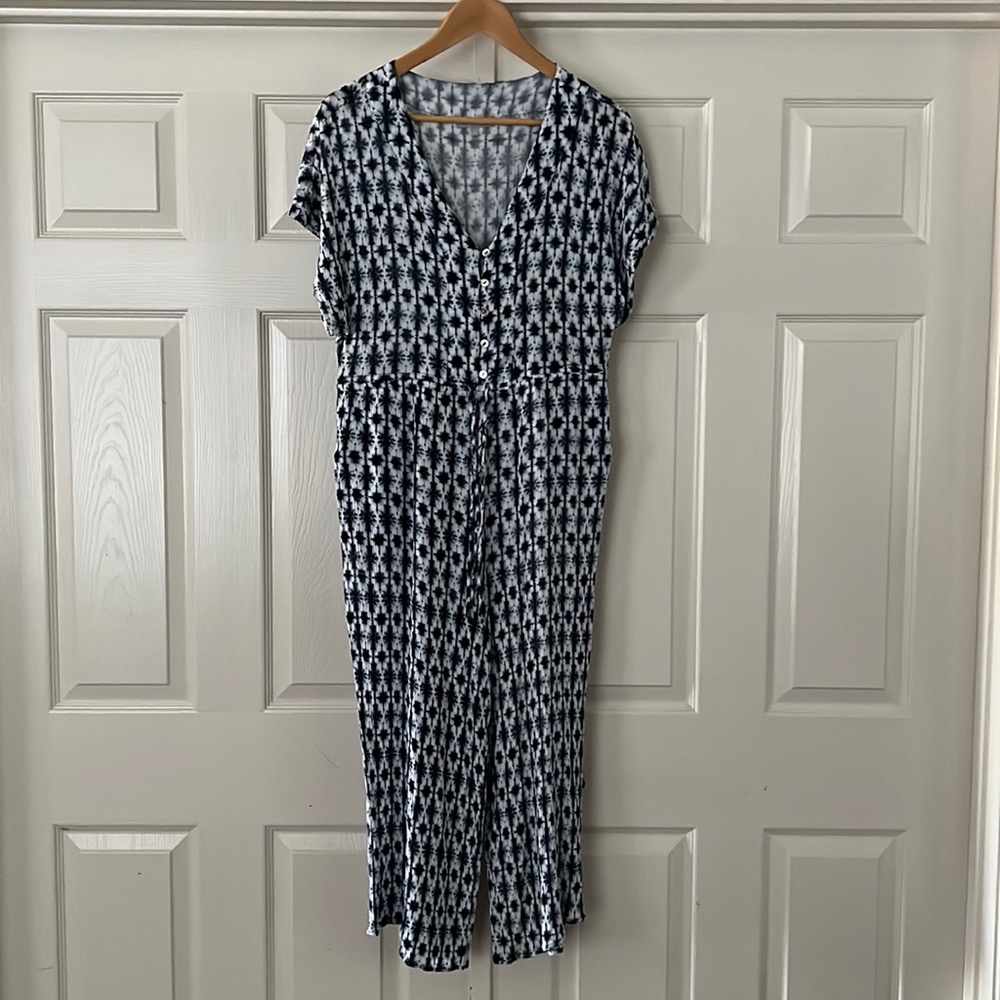 Women’s romper/jumpsuit NEW large